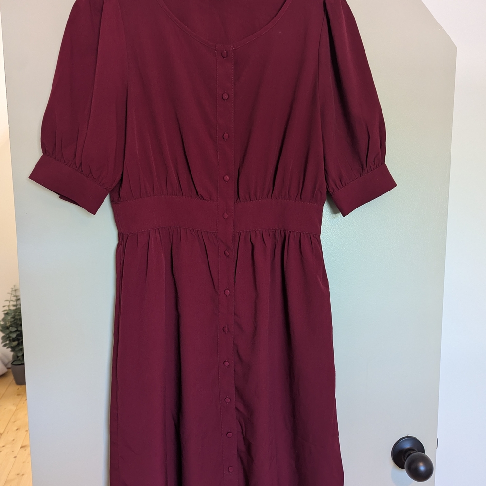 Chic Burgundy Button-Front Midi Dress